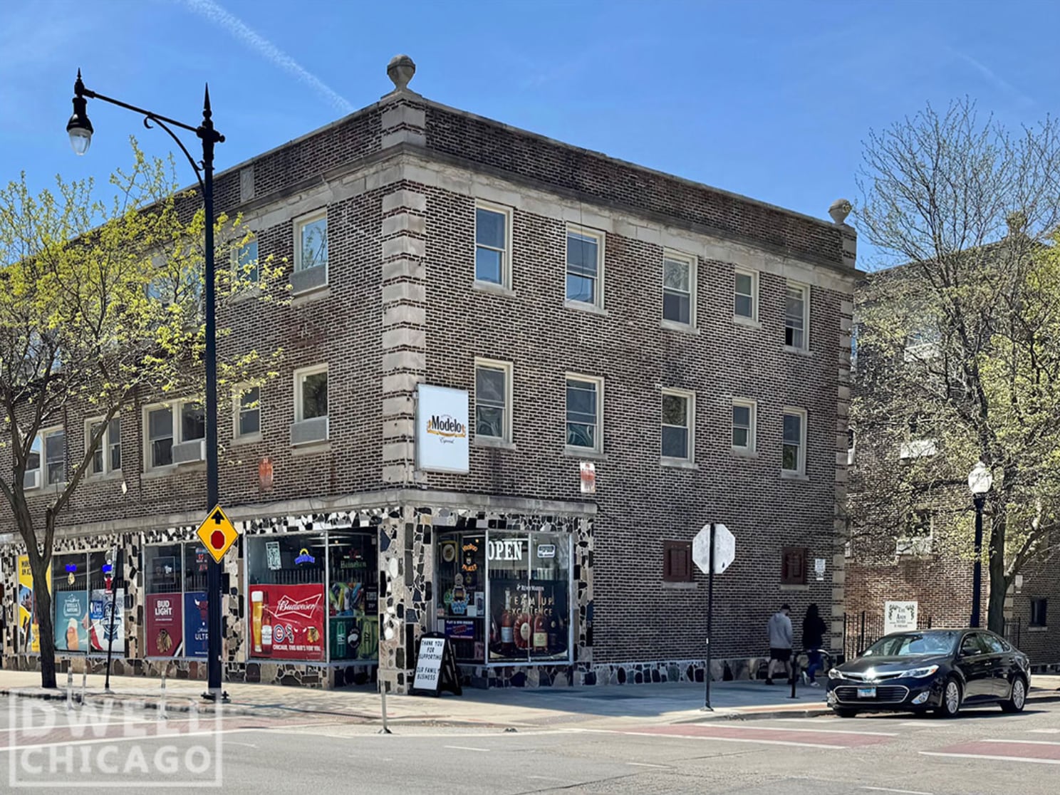 Building Photo - 5634 N Clark St