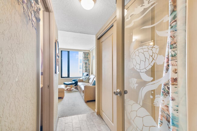 Building Photo - 3009 S Ocean Blvd