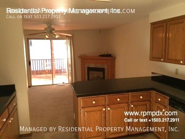 Building Photo - 7950 SW 135th Ave