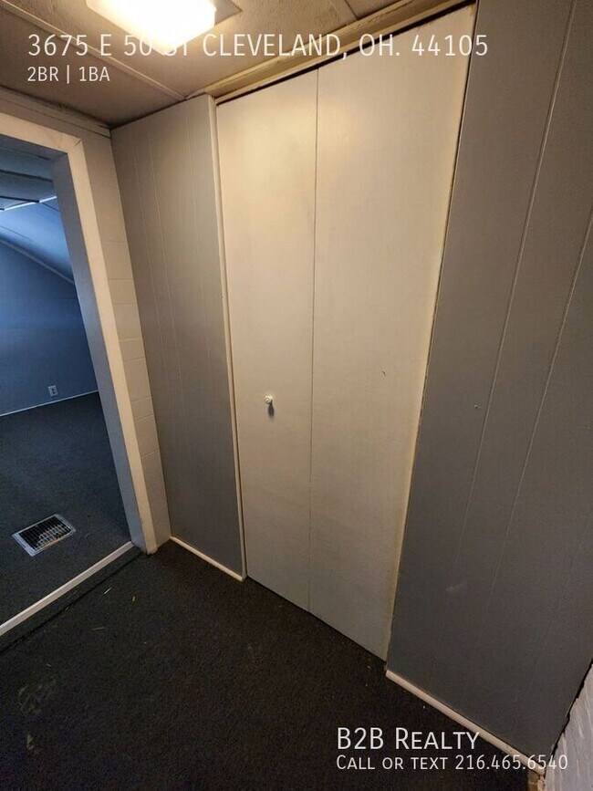 Building Photo - 3675 E 50th St