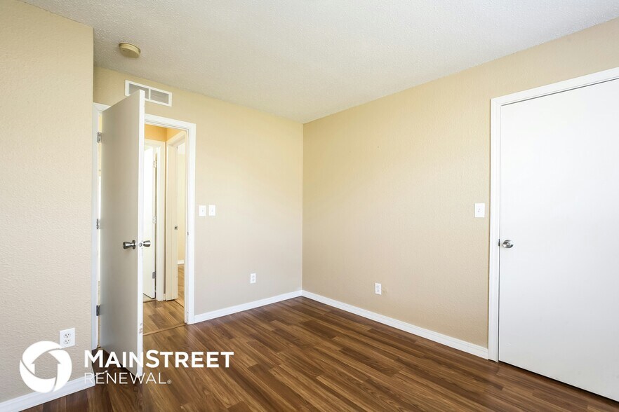 Building Photo - 7208 Cordova Dr