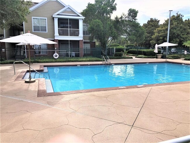 Building Photo - 13015 Plantation Park Cir