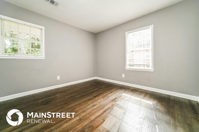 Building Photo - 364 King Arthur Ct