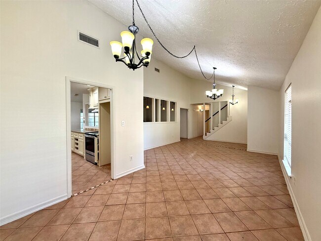 Primary Photo - 6927 Windy Pines Dr