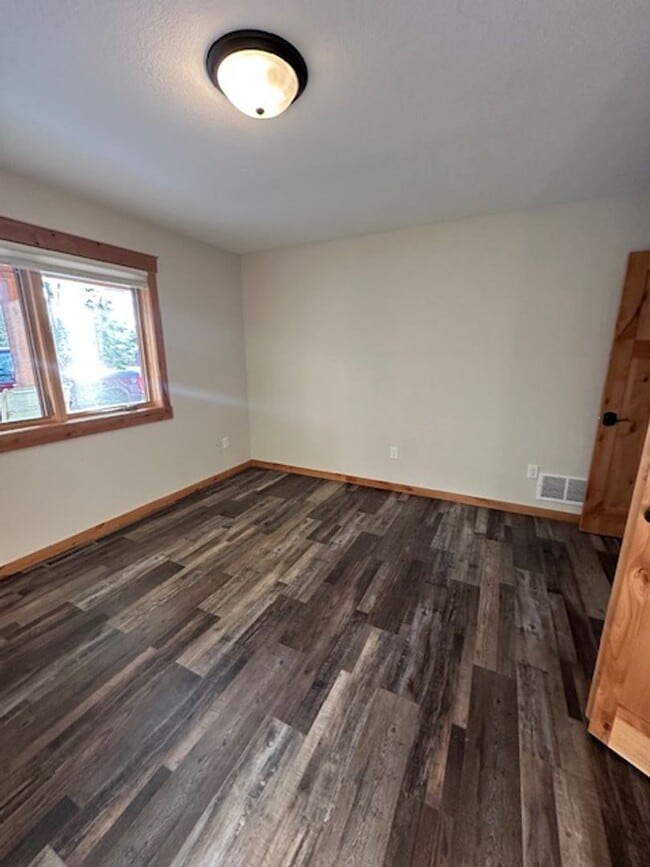 Building Photo - 1 Bedroom plus spacious loft on Gull Lake!...