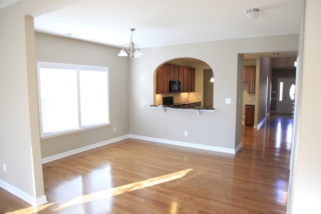 Building Photo - Perfect 4bd/2.5bth home in desirable Millb...