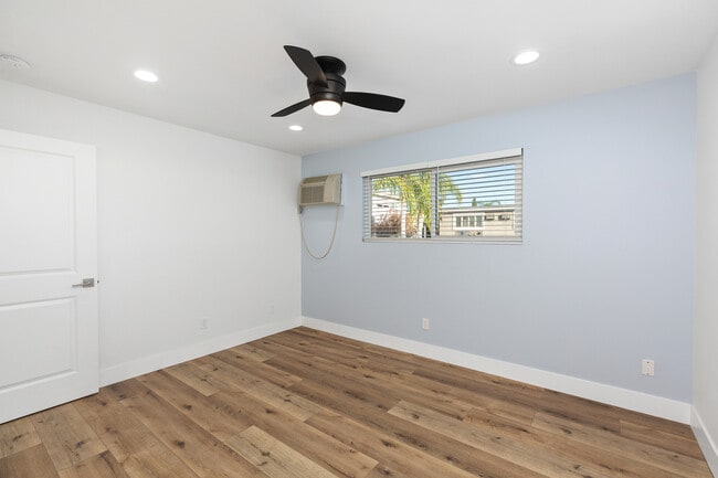 Building Photo - 725 Washington Heights Rd