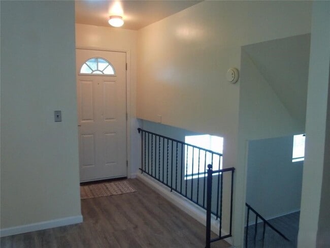 Building Photo - 33828 Stonewood Dr