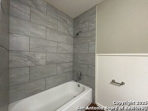 Building Photo - 311 E San Antonio Ave