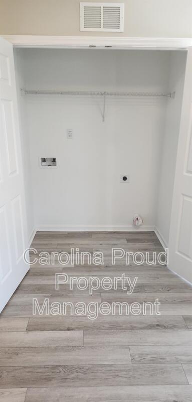 Building Photo - 337 S Pointe Dr