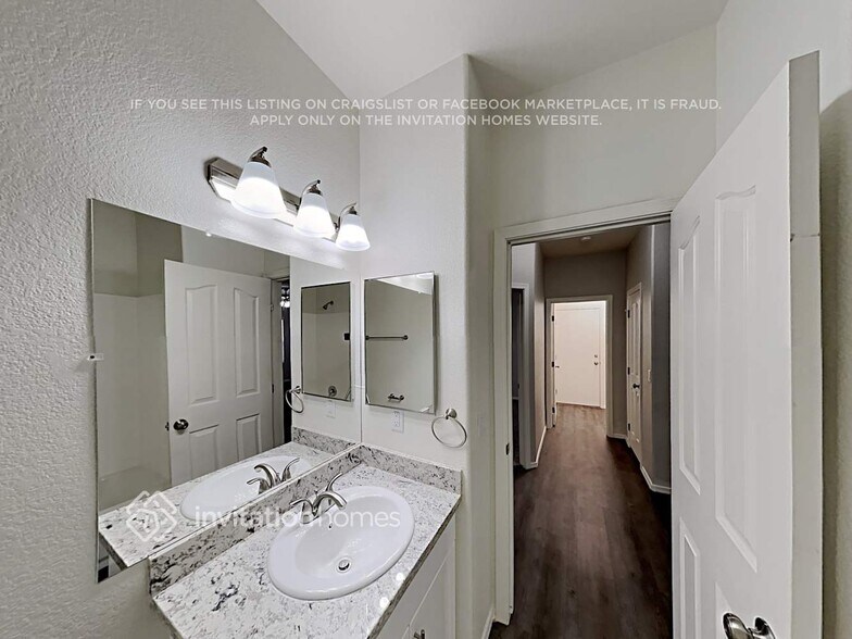 Building Photo - 2699 W Camp River Rd