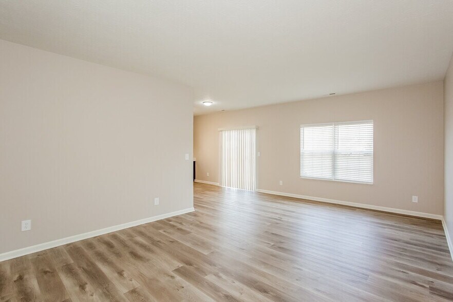 Building Photo - 2232 Schoolmarm Dr