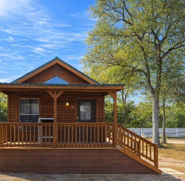 Building Photo - 299 Willow Springs Dr