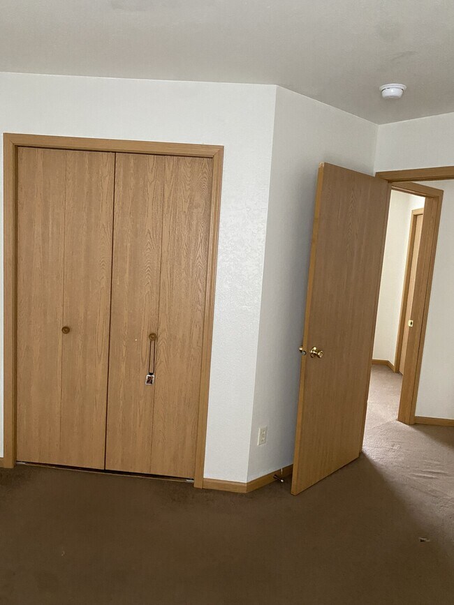 Building Photo - 374 Johnston