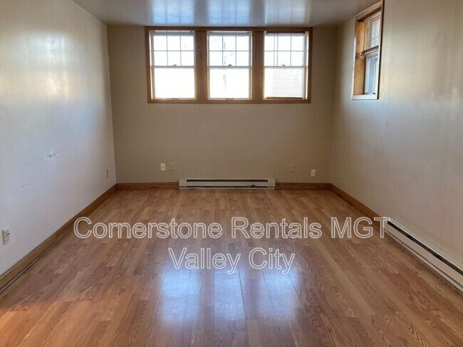 Building Photo - 253 College St SE