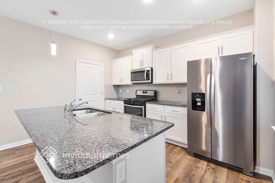 Building Photo - 118 Calderdale Ln