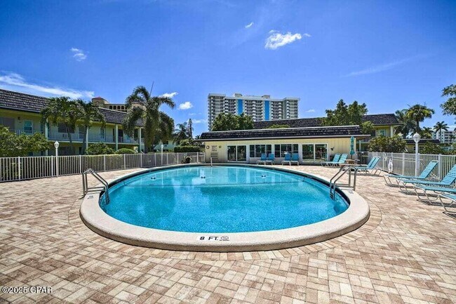 Building Photo - 17670 Front Beach Rd