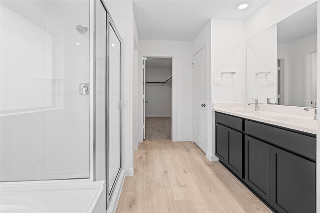 Building Photo - 30618 Wicklow Gdns Dr