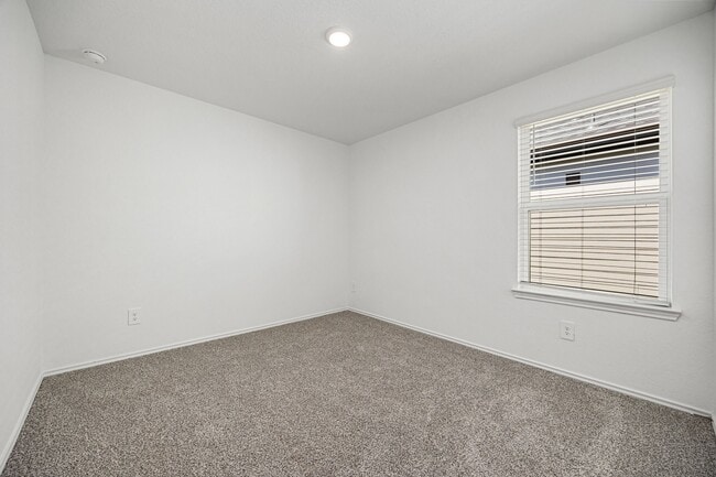 Building Photo - 31019 Delamere Turn Trial