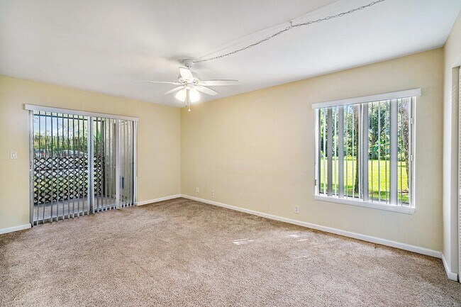 Building Photo - 6559 Chasewood Dr