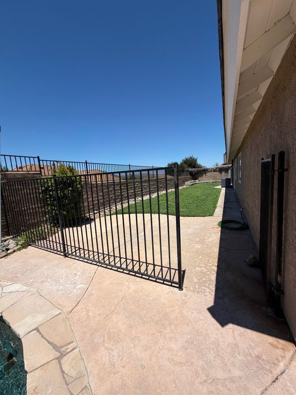 Building Photo - 251 Asta Ct
