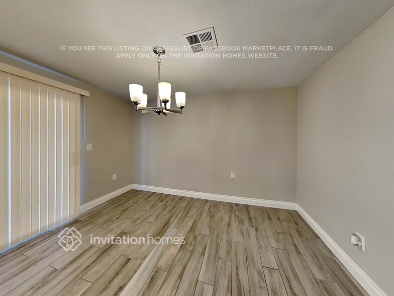 Building Photo - 3715 E Delcoa Dr