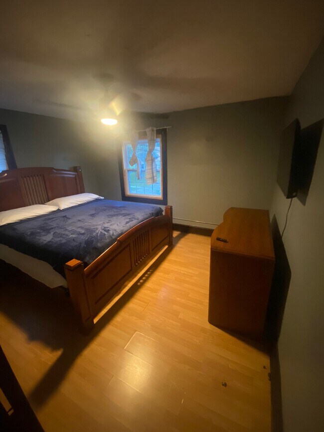 Primary Photo - 540 Cameron Ave