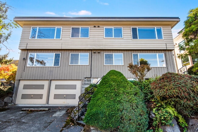 Building Photo - 3471 6th Ave NW