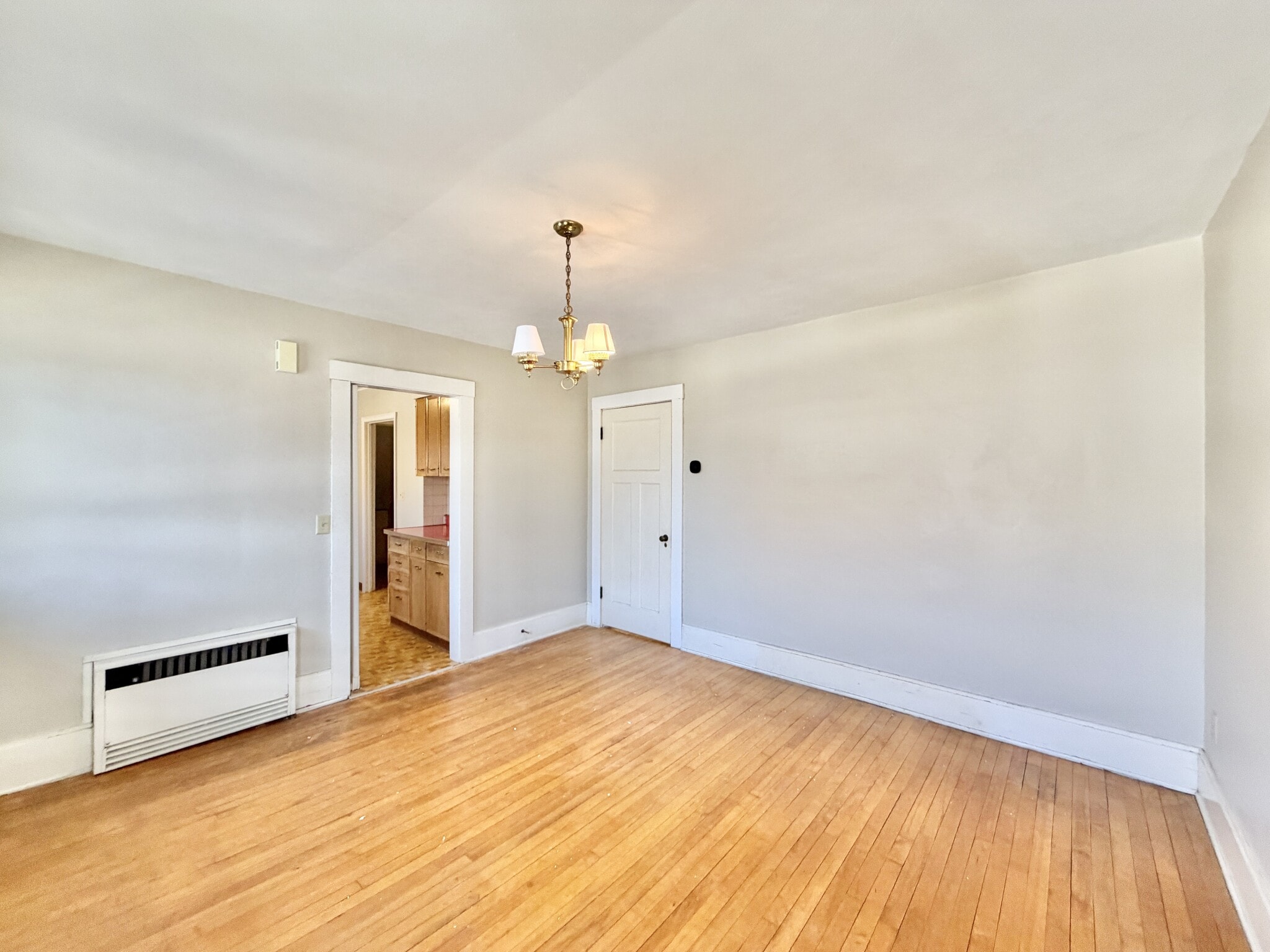 Building Photo - 715 Bushnell St