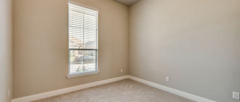 Building Photo - 725 Boardwalk Way