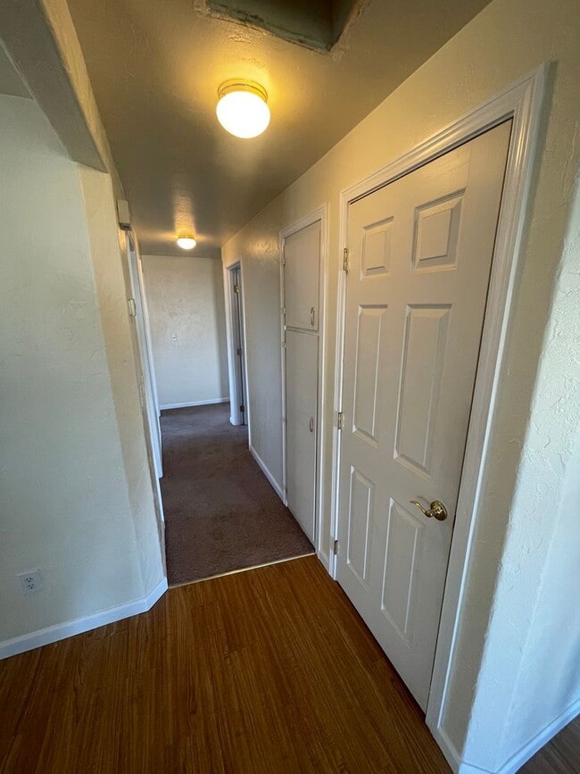 Building Photo - Must See 3 Bedroom with Fenced Yard!