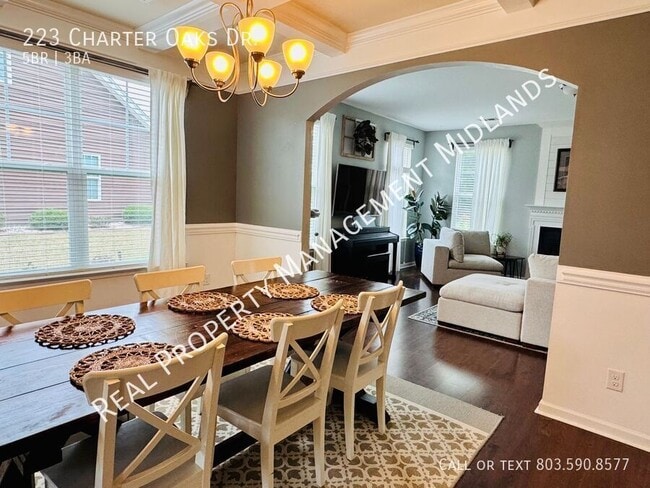 Building Photo - 223 Charter Oaks Dr