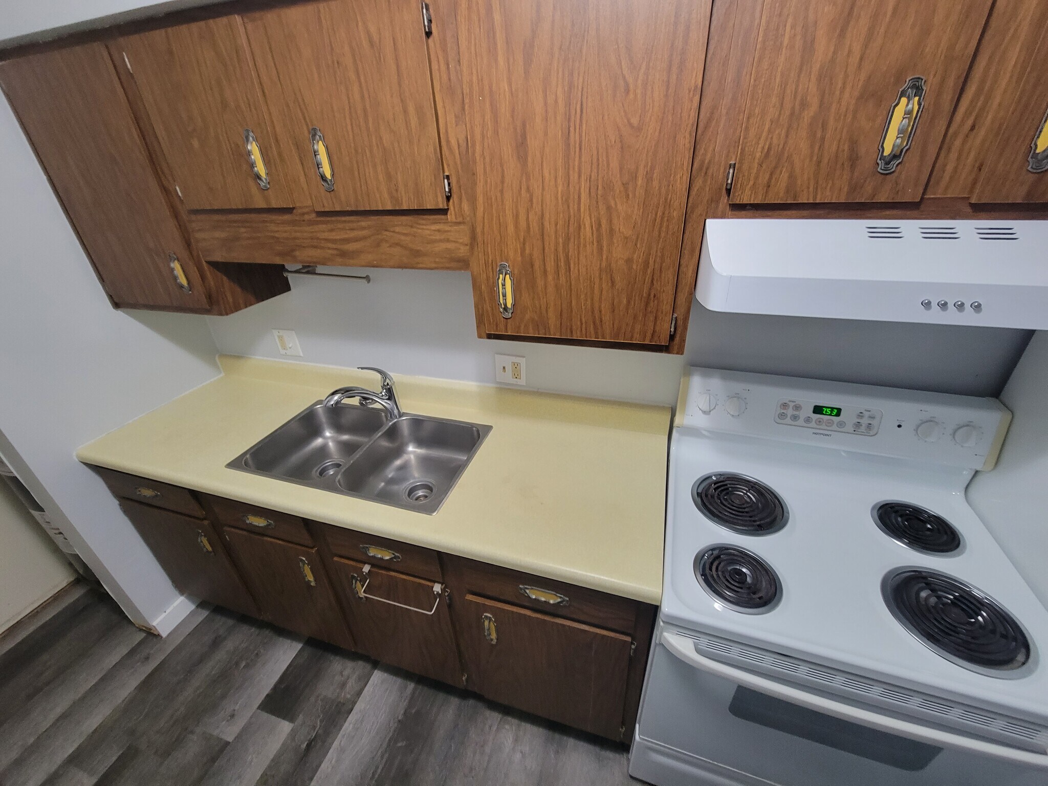 Building Photo - 1015 Saint Anne St