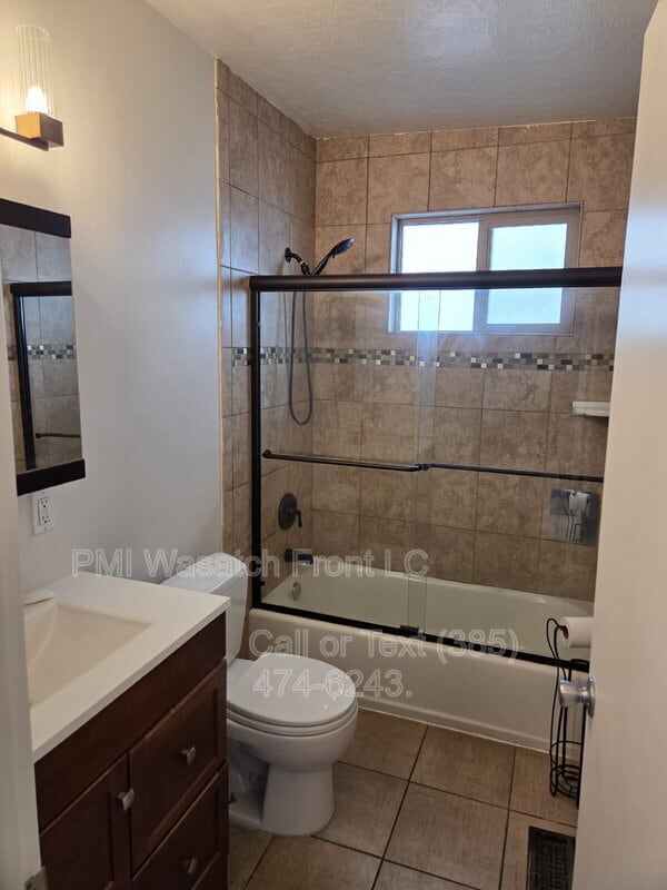 Building Photo - 1268 E Hudson Ave