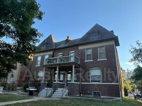 Building Photo - 4398 McPherson Ave