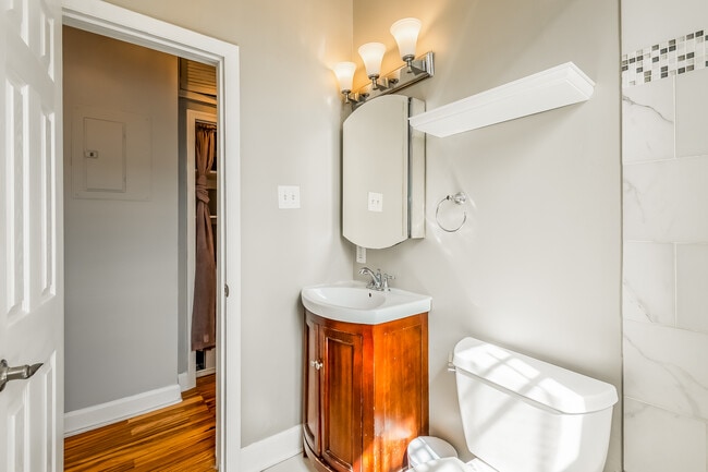 Building Photo - 333 2nd St NE