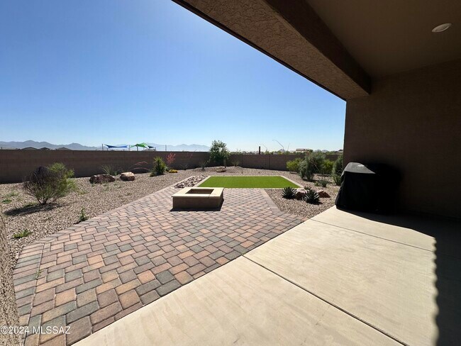 Building Photo - 12474 N Appling Ave