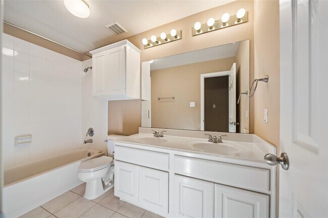 Building Photo - 10 Dove Trace Cir