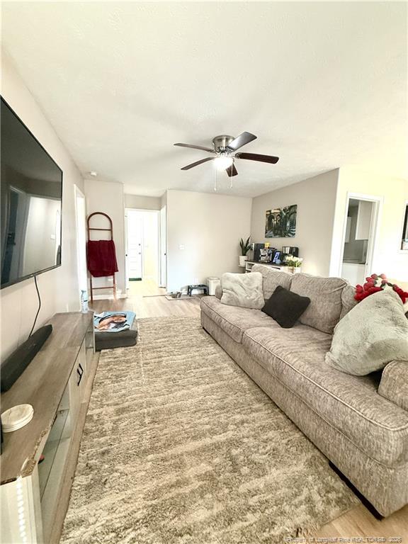 Building Photo - 6873 Kizer Dr