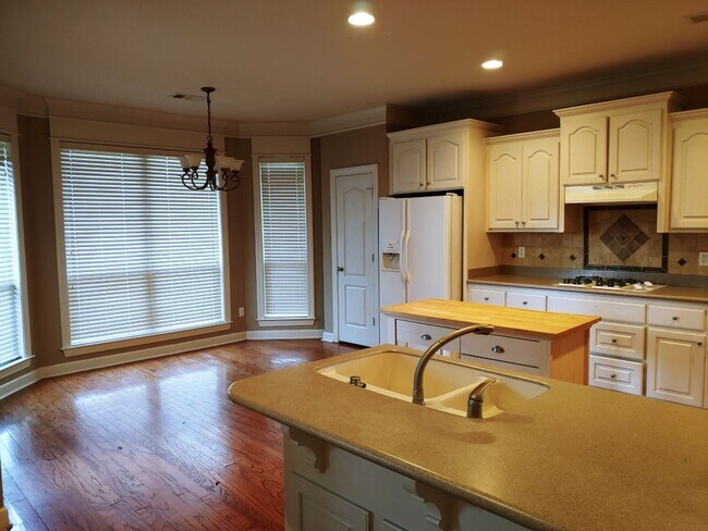 Building Photo - 9124 Wetherbee Cir