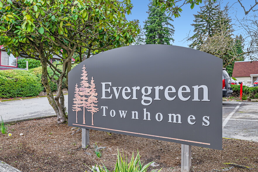 Primary Photo - Evergreen Townhomes