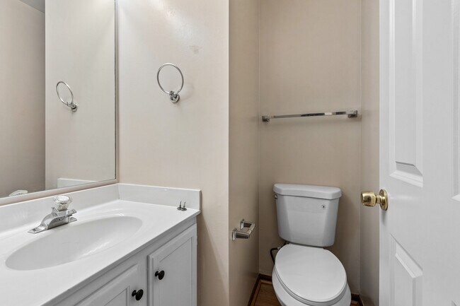 Building Photo - 1317 Spalding Dr