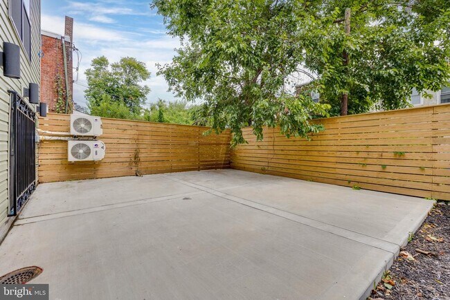 Building Photo - 3517 N 16th St