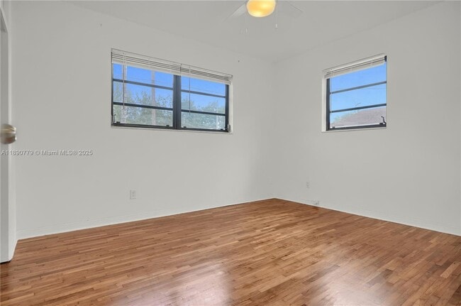Building Photo - 132 NW 40th St