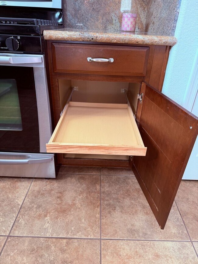 Building Photo - 18252 W Buena Vista Dr