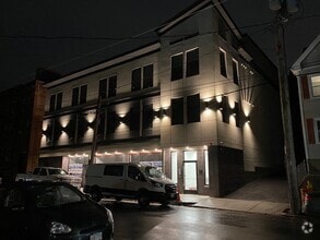 Building Photo - 14 Yeamans St
