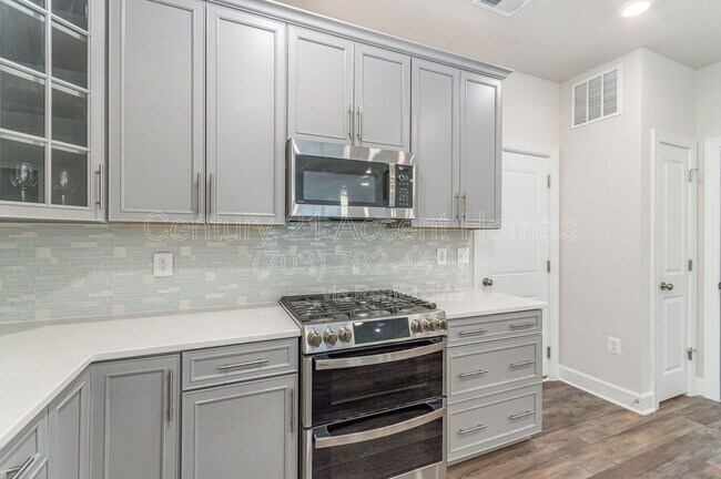 Building Photo - 43488 Stonewood Crossing Ter