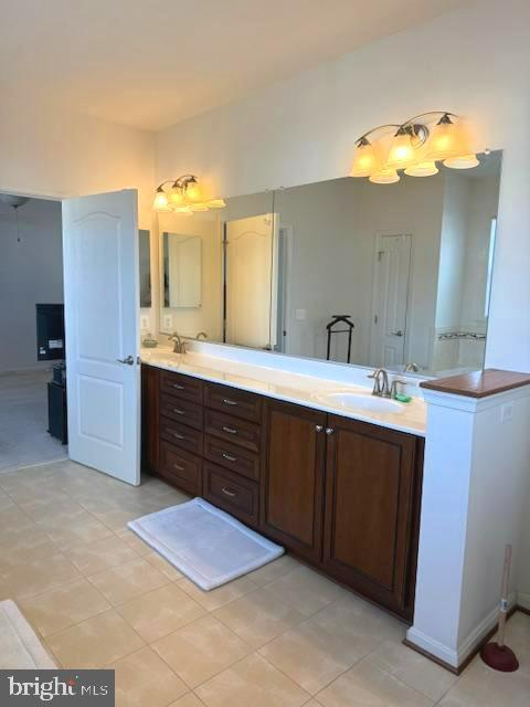 Building Photo - 7401 Travertine Dr