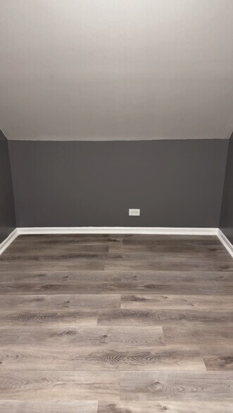 Building Photo - 1619 S Harding Ave