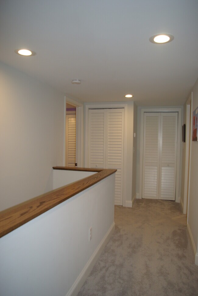 Building Photo - 24 Sevier St